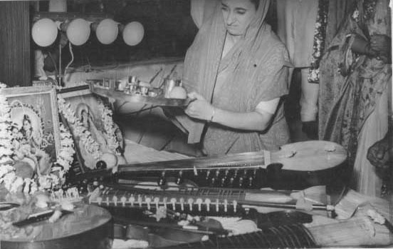 
Perfect Picture Captured by Govindlal Vora of former Prime Minister Indira Gandhi while performing pooja at khairagad Music and Art school. 